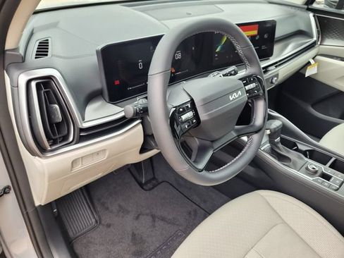 New 2026 Kia Sorento S FWD image 9