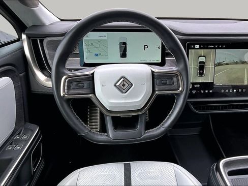 Used 2023 Rivian R1S Launch Edition AWD/4WD image 5