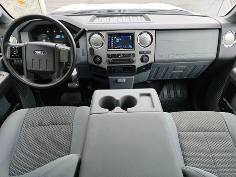 Used 2011 Ford F250 XLT w/ XLT Interior Pkg image 23