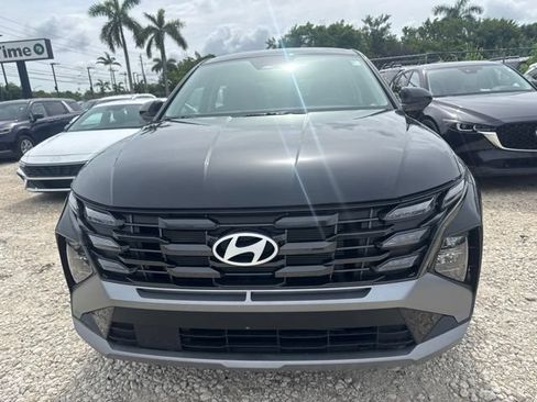 Used 2026 Hyundai Tucson SE FWD image 2