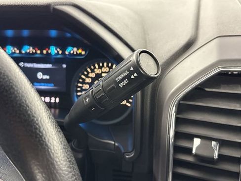 Used 2015 Ford F150 XLT w/ Equipment Group 302A Luxury image 23