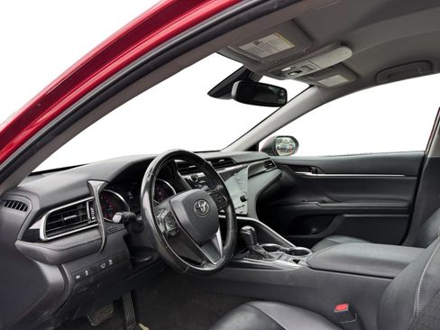 Used 2020 Toyota Camry XSE w/ Carpet Mat Package image 9