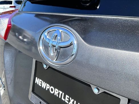 Used 2015 Toyota RAV4 XLE FWD image 29