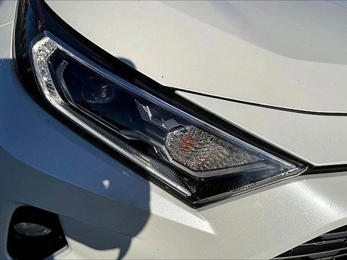 Used 2020 Toyota RAV4 XSE image 28