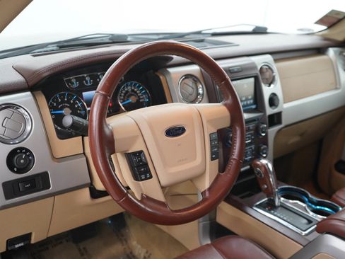 Used 2014 Ford F150 King Ranch w/ King Ranch Luxury Package AWD/4WD image 19