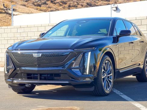 New 2026 Cadillac Lyriq Sport RWD image 2