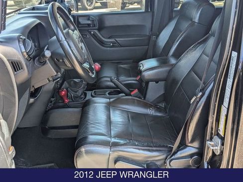 Used 2012 Jeep Wrangler Unlimited Sahara AWD/4WD image 13