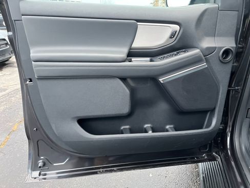 New 2026 Ford Expedition Active image 11