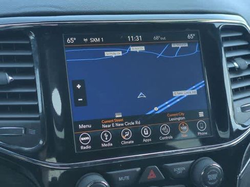 Used 2019 Jeep Grand Cherokee Limited w/ Luxury Group II AWD/4WD image 30