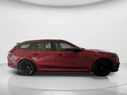 New 2026 BMW M5 Touring AWD/4WD image 4