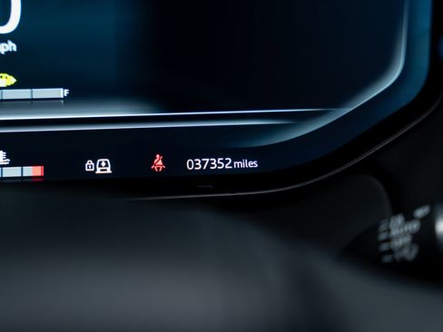 Used 2023 Land Rover Range Rover SE image 44