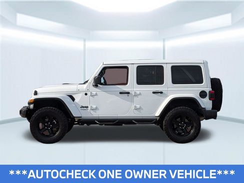 Used 2021 Jeep Wrangler Unlimited Sahara image 2