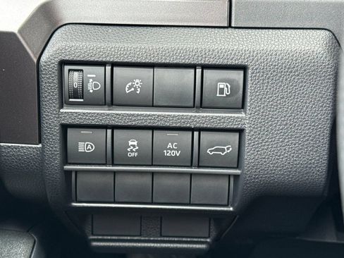 Certified 2025 Toyota 4Runner TRD Off-Road Premium AWD/4WD image 33
