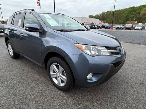 Used 2013 Toyota RAV4 XLE AWD/4WD image 7