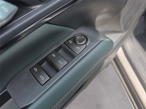 New 2026 GMC Terrain AT4 w/ Convenience Package III AWD/4WD image 30