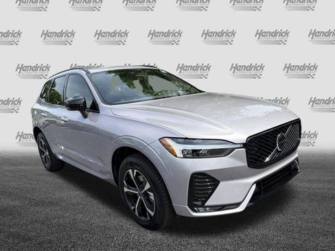 New 2026 Volvo XC60 B5 Core AWD/4WD image 2