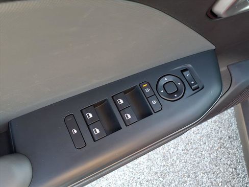 Used 2025 Kia K4 LXS image 21