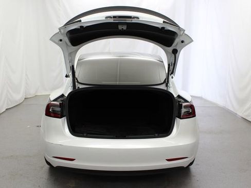 Used 2021 Tesla Model 3 Performance image 12