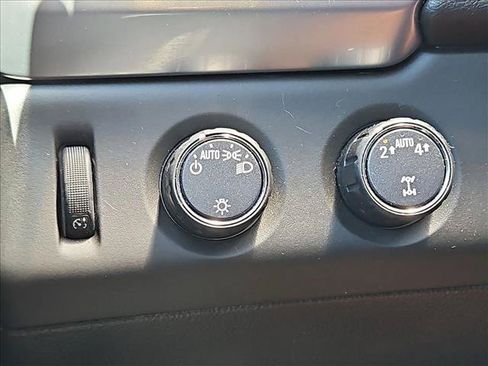 Certified 2019 Chevrolet Tahoe LT AWD/4WD image 17