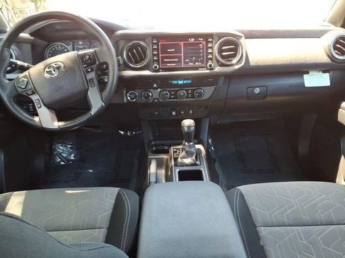 Certified 2023 Toyota Tacoma TRD Off-Road AWD/4WD image 12