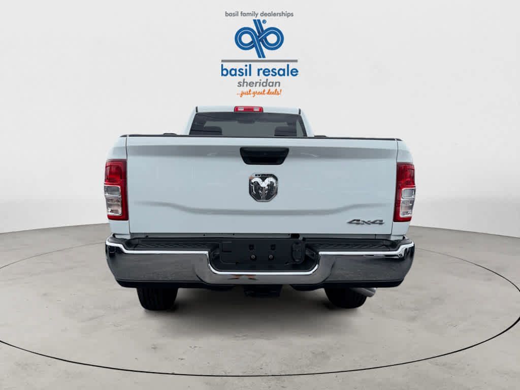 Used 2024 RAM 2500 Tradesman w/ Chrome Appearance Group AWD/4WD image 2