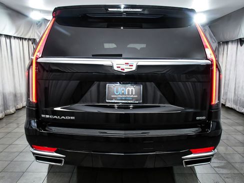 Used 2023 Cadillac Escalade Premium Luxury AWD/4WD image 5