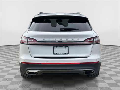 Used 2022 Lincoln Nautilus Reserve w/ Equipment Group 201A image 4