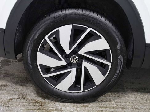 Used 2024 Volkswagen Atlas SE image 36