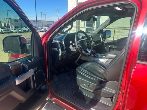 Used 2017 Ford F150 Lariat w/ Equipment Group 502A Luxury image 11