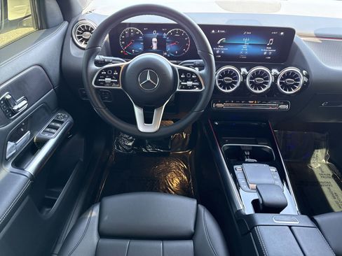 Used 2023 Mercedes-Benz GLA 250 image 12