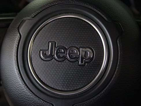 Used 2026 Jeep Gladiator Mojave AWD/4WD image 43