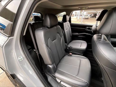 Used 2022 Kia Sorento SX image 18