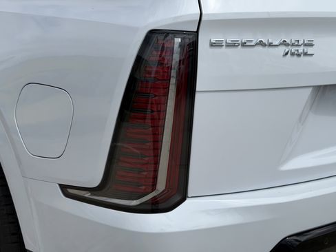 New 2026 Cadillac Escalade IQL Sport 1 AWD/4WD image 9