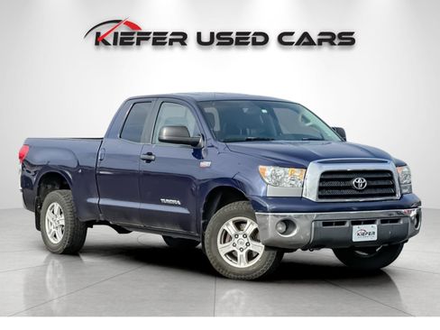 Used 2008 Toyota Tundra Base image 2