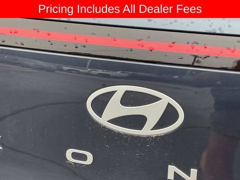 Used 2024 Hyundai Kona SE AWD/4WD image 7