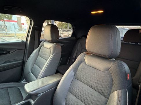 Used 2021 Chevrolet TrailBlazer RS w/ Convenience Package FWD image 20