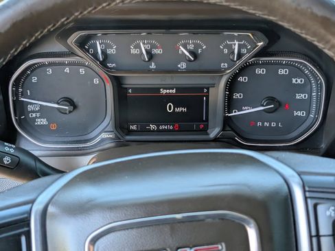 Used 2020 GMC Sierra 1500 SLT RWD image 21