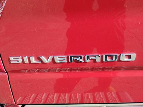 Used 2020 Chevrolet Silverado 1500 LT w/ Texas Edition image 19