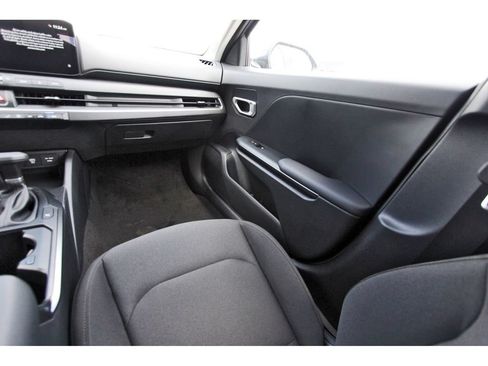 New 2026 Kia K4 FWD image 11