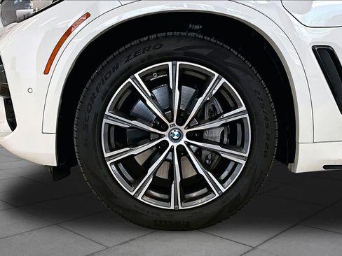 Used 2023 BMW X5 xDrive45e w/ M Sport Package AWD/4WD image 19