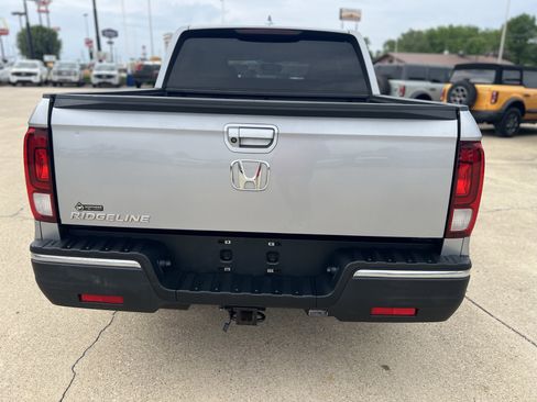 Used 2017 Honda Ridgeline RTL-T image 6