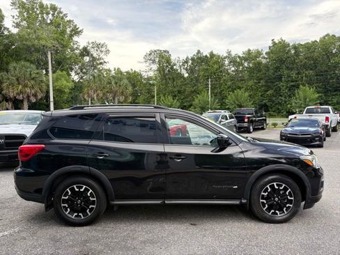 Used 2019 Nissan Pathfinder SV w/ Rock Creek Edition FWD image 6