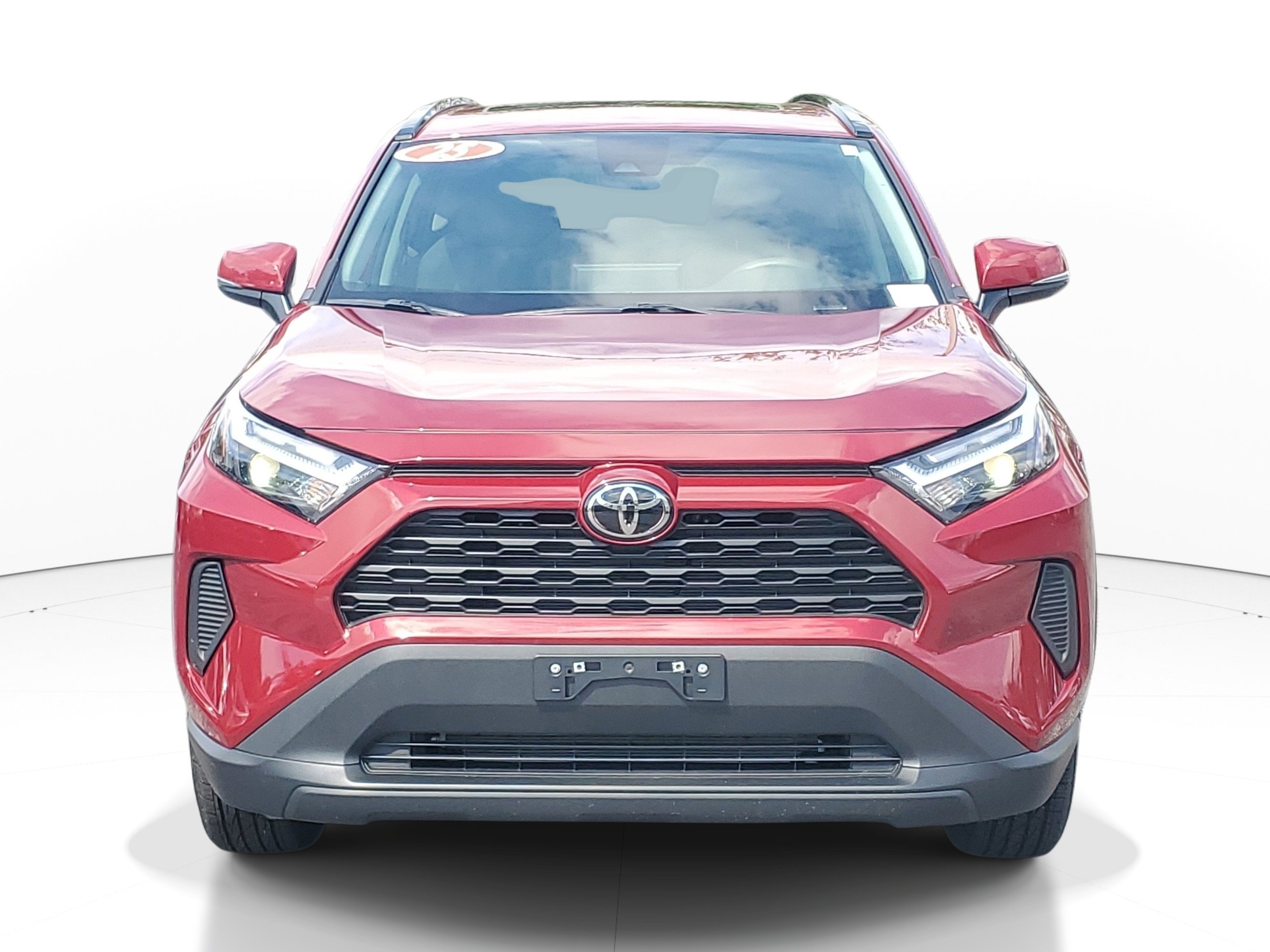 Used 2025 Toyota RAV4 XLE w/ Convenience Package FWD image 2