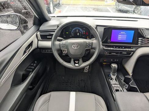Certified 2025 Toyota Camry SE FWD image 17
