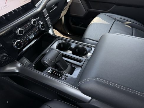 New 2025 Ford F150 Lariat w/ Equipment Group 501A Mid image 20