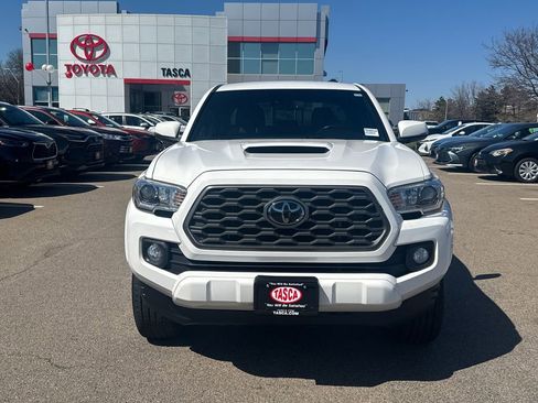 Used 2021 Toyota Tacoma TRD Sport AWD/4WD image 2