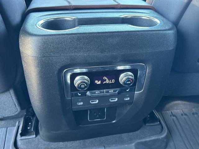 Used 2023 GMC Yukon XL Denali Ultimate w/ LPO, Floor Liner Package AWD/4WD image 18