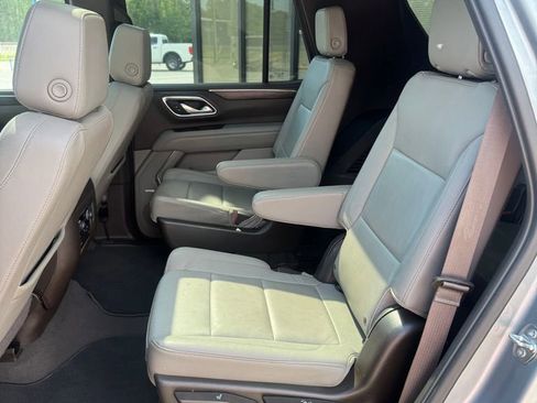 Used 2023 Chevrolet Tahoe Z71 w/ Off-Road Capability Package image 18