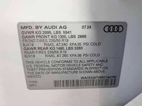 Used 2024 Audi Q5 e Premium Plus w/ Premium Plus Package image 35