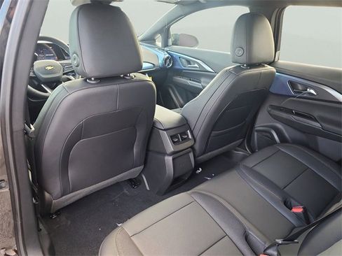 New 2026 Chevrolet Equinox EV LT image 11